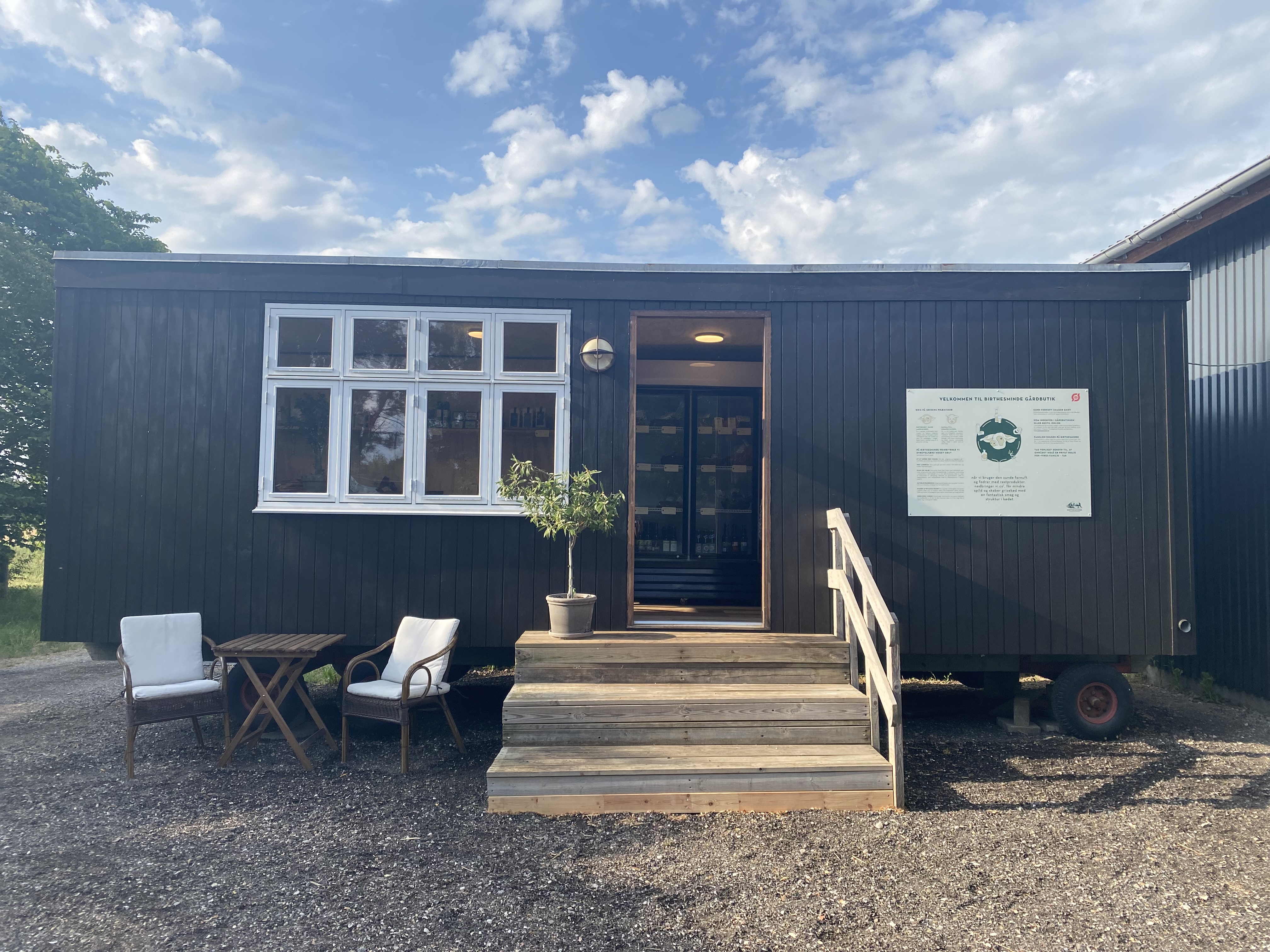 Nu åbner vores selvbetjente stalddørssalg